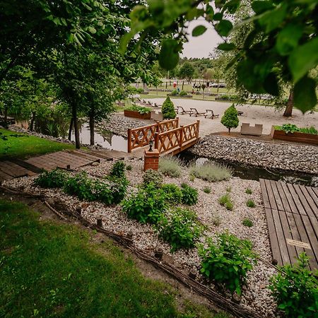 Stary Mlyn W Brzeznicy Villa Brzeznica  Exteriör bild