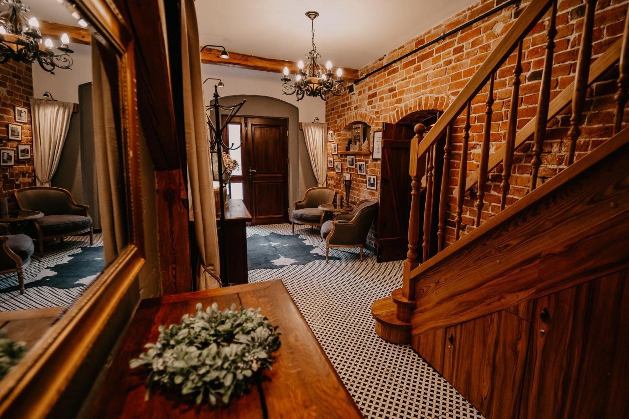 Stary Mlyn W Brzeznicy Villa Brzeznica  Exteriör bild